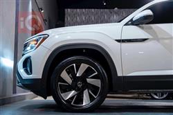 ڤۆڵکسواگن ئەتڵەس کرۆس سپۆرت